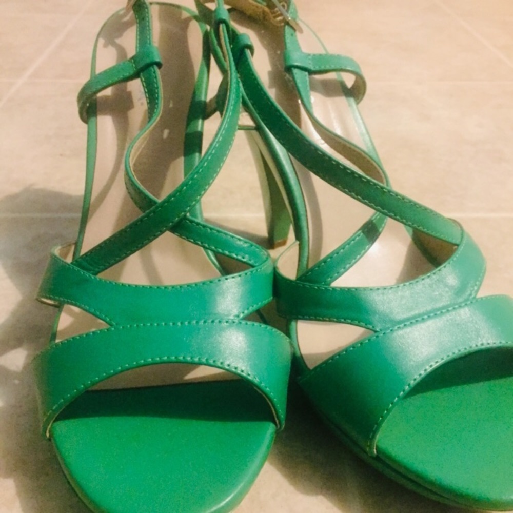 Green heels💕